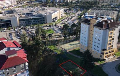 GİRESUN AKSU’DA STRATEJİK LOKASYON | YÜKSEK GETİRİ POTANSİYELLİ TİCARİ + KONUT ARSASI