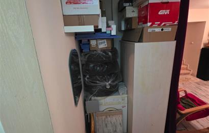 Köşe konumlu her işe uygun 2 katlı depolu dükkan