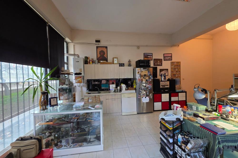 Köşe konumlu her işe uygun 2 katlı depolu dükkan