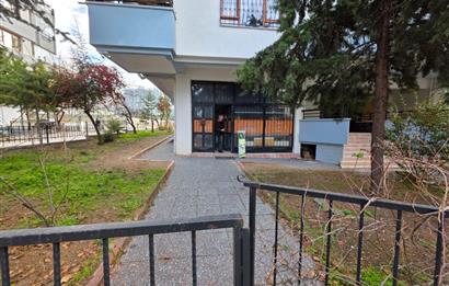 Köşe konumlu her işe uygun 2 katlı depolu dükkan