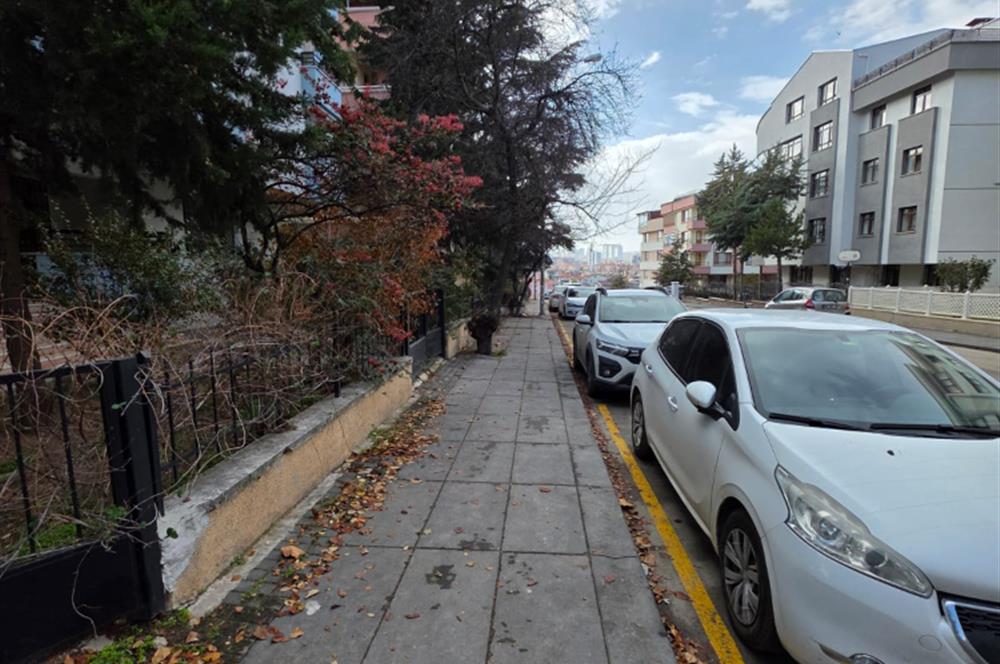 Köşe konumlu her işe uygun 2 katlı depolu dükkan