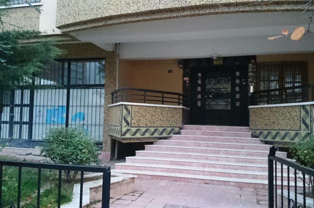 Köşe konumlu her işe uygun 2 katlı depolu dükkan