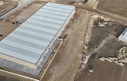 C21 LOFTTAN BOZBURUN'DA KİRALIK 1000 m² FABRİKA HOLÜ
