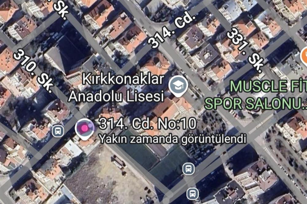 Köşe konumlu her işe uygun 2 katlı depolu dükkan