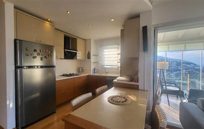 Yalıkavak Geriş'de Deniz Manzaralı Havuzlu 2+1 Yıllık Kiralık Daire