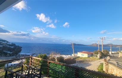 Yalıkavak Geriş'de Deniz Manzaralı Havuzlu 2+1 Yıllık Kiralık Daire