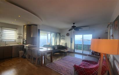 Yalıkavak Geriş'de Deniz Manzaralı Havuzlu 2+1 Yıllık Kiralık Daire