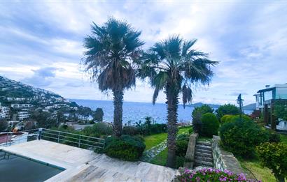 Yalıkavak Geriş'de Deniz Manzaralı Havuzlu 2+1 Yıllık Kiralık Daire