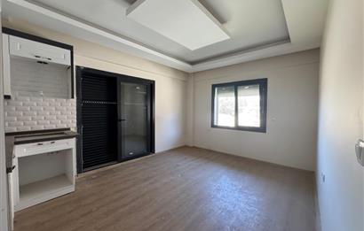 Foça Bağarası'nda Site İçerisinde Bahçe Katı 2+1 Kiralık Daire