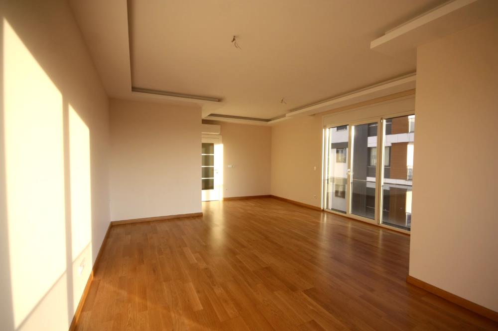 GÖZTEPEDE DENİZ MANZARALI 3+1 KİRALIK DAİRE