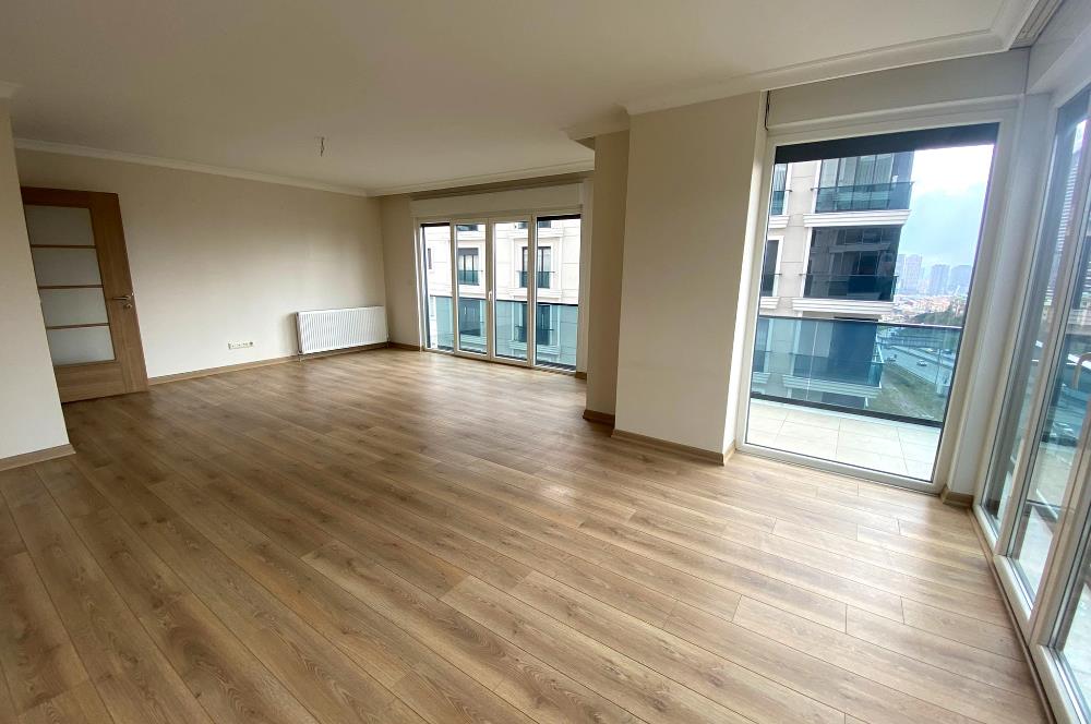 NEWCİTY 2.ETAPTA METRO VE METROBÜSE YAKIN SATILIK DAİRE