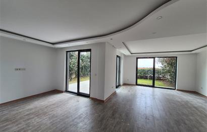 Uskumruköy Lotus Life'ta Havuz Cepheli Bahçe Dubleks