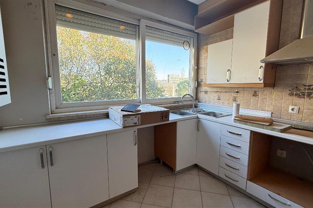 Baltalimanın'da Sahile Yürüme Mesafesinde 2+1 Kiralık Daire