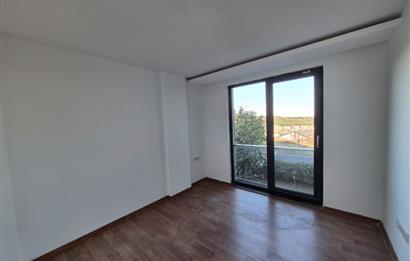 Uskumruköy Lotus Life'ta Havuz Cepheli Bahçe Dubleks