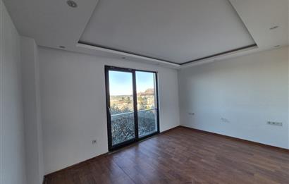 Uskumruköy Lotus Life'ta Havuz Cepheli Bahçe Dubleks