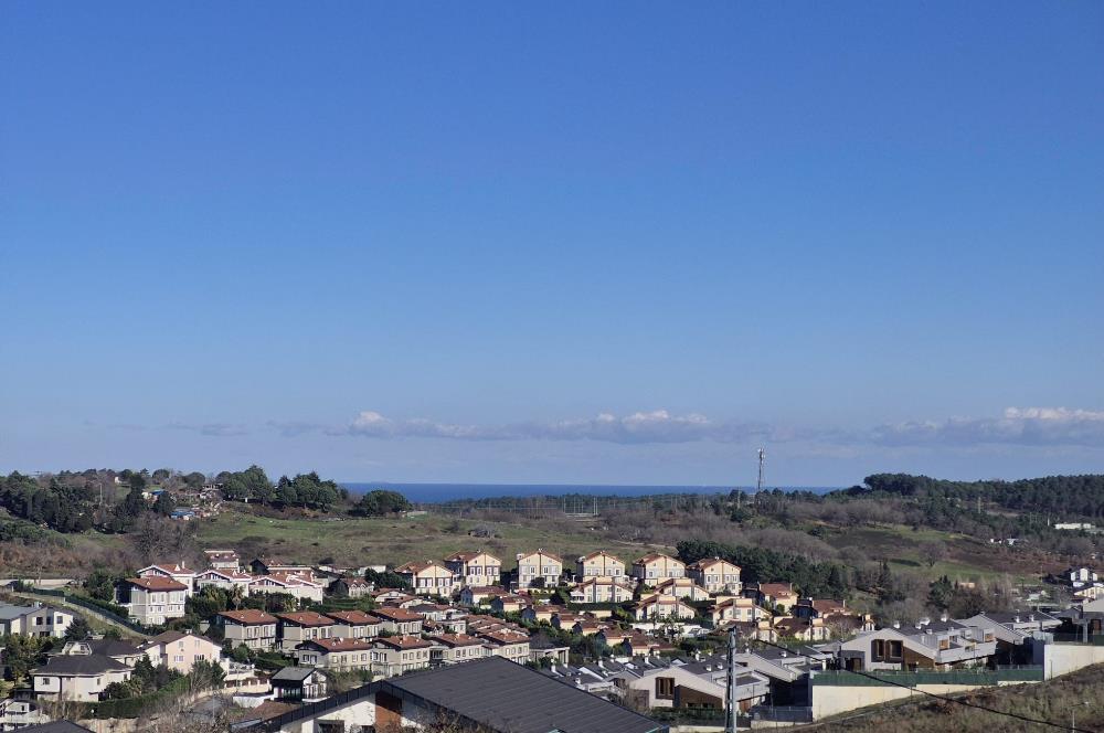 Uskumruköy Lotus Life'ta Havuz Cepheli Bahçe Dubleks