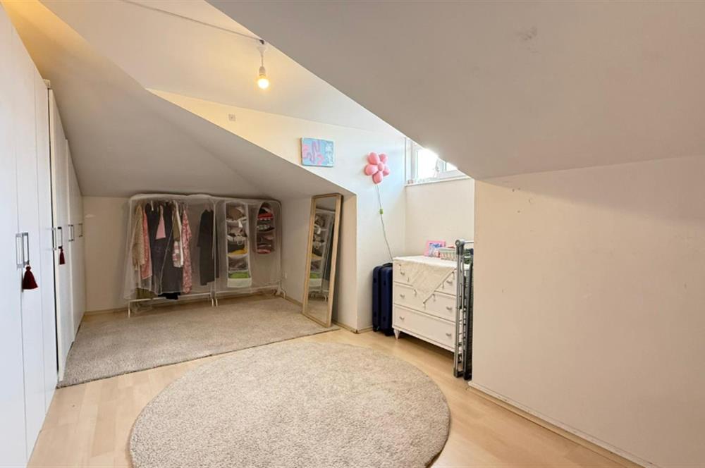 ACARLAR SİTESİNDE ÖNÜ AÇIK KONUMDA SATILIK ÇATI DUBLEKS