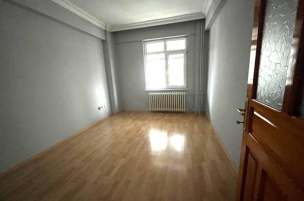 C21 Bal'dan Paşaalanı Mah.'de Merkezi Konumda Kiralık 3+1 Daire