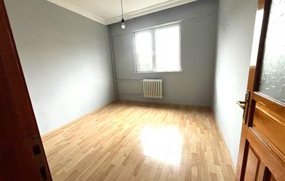 C21 Bal'dan Paşaalanı Mah.'de Merkezi Konumda Kiralık 3+1 Daire