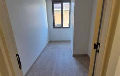 Idealtepe Sıfır Bina Balkonlu Kiralık 2+1 