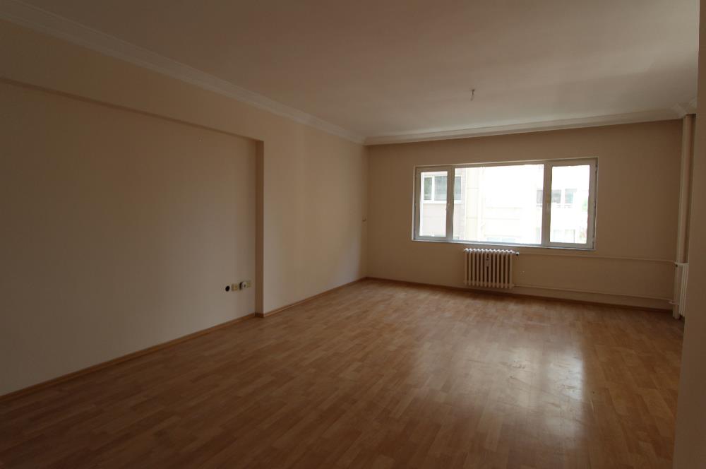 KOŞUYOLUN EN TERCİH EDİLEN ÖZLEM SİTESİNDE BAKIMLI KİRALIK 3+1