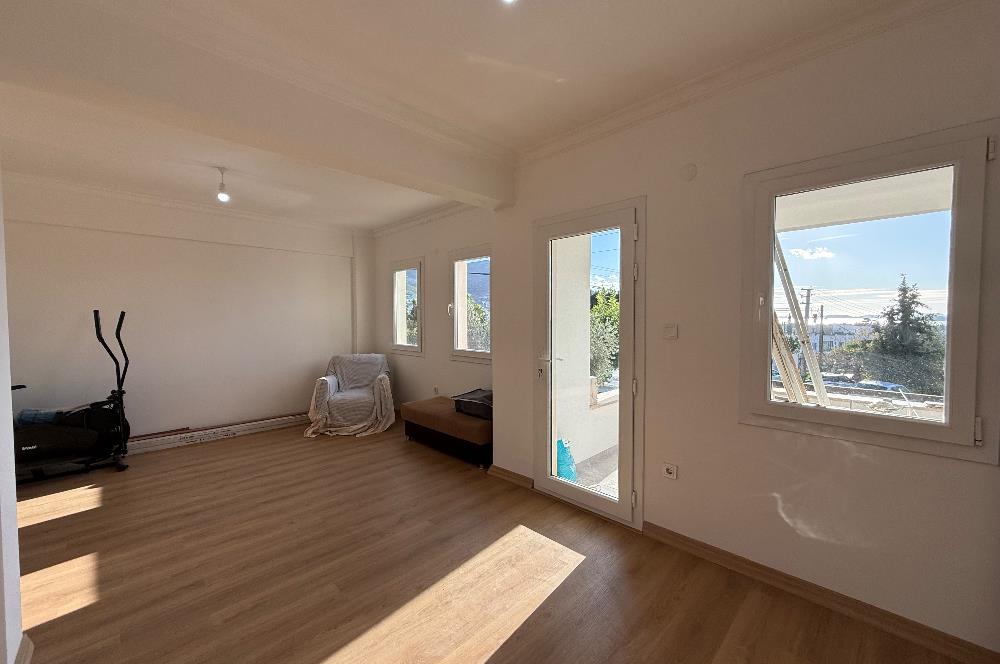 Turgutreis Pazaryeri Yakınında Komple Yenilenmiş Eşyasız Kiralık Deniz Manzaralı 3+1 Dubleks