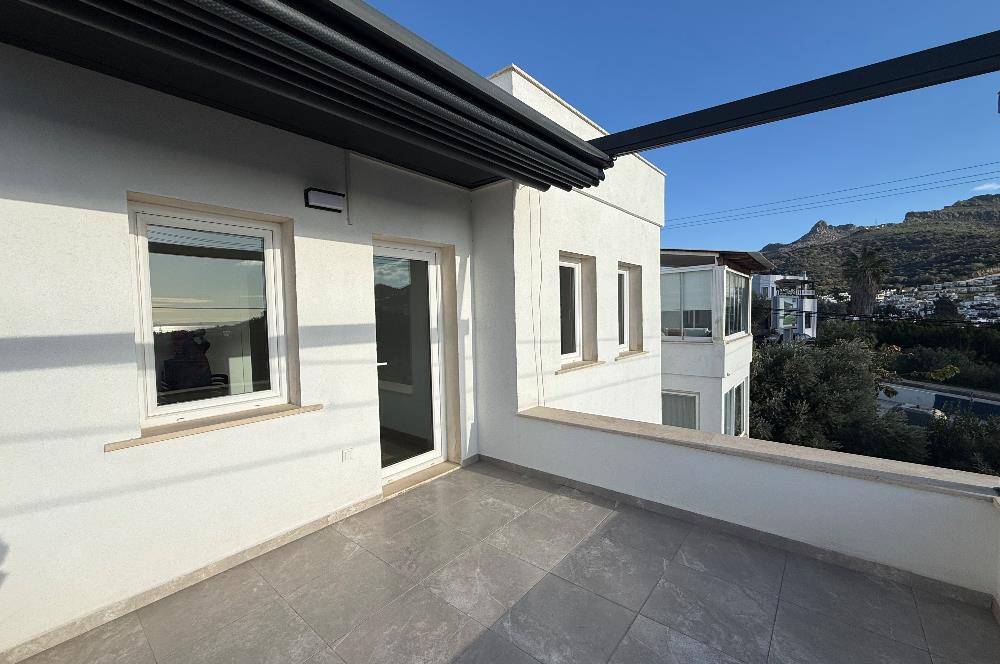 Turgutreis Pazaryeri Yakınında Komple Yenilenmiş Eşyasız Kiralık Deniz Manzaralı 3+1 Dubleks