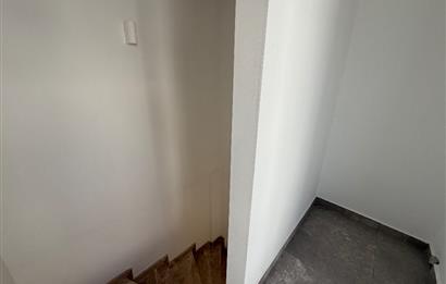 Turgutreis Pazaryeri Yakınında Komple Yenilenmiş Eşyasız Kiralık Deniz Manzaralı 3+1 Dubleks