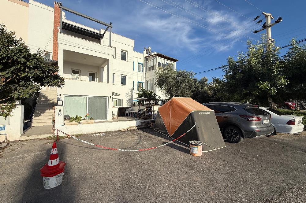 Turgutreis Pazaryeri Yakınında Komple Yenilenmiş Eşyasız Kiralık Deniz Manzaralı 3+1 Dubleks