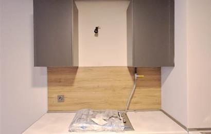 METROBÜSE YAKIN GÜNEY CEPHE SİTE İÇİNDE 1+1 BOŞ SATILIK DAİRE