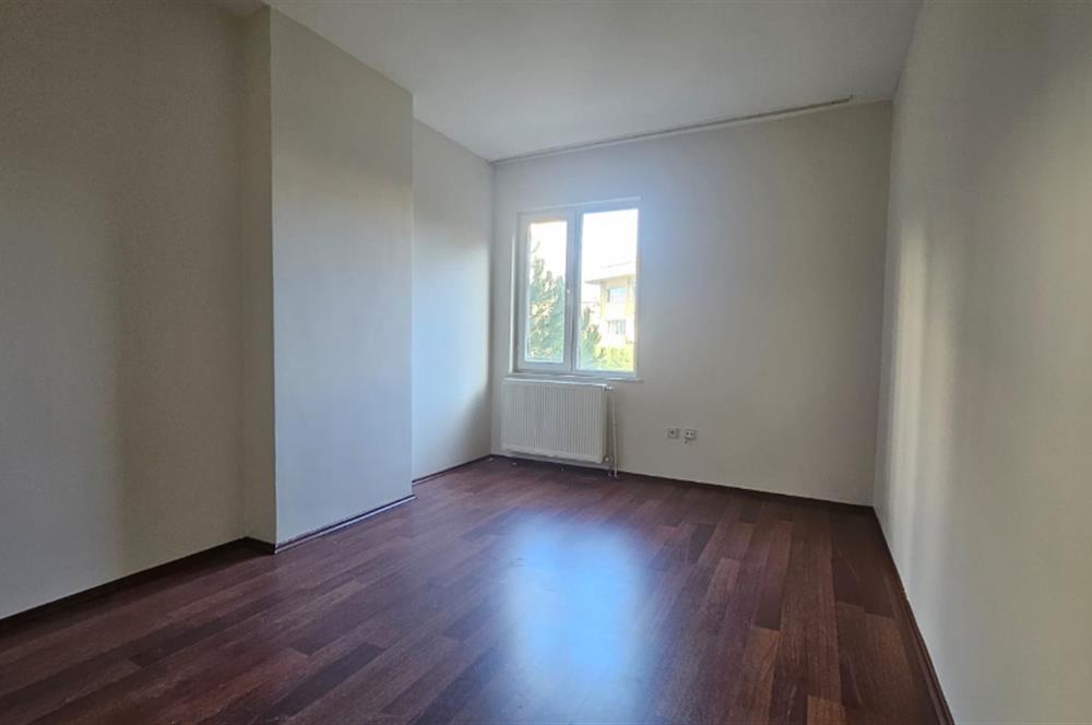 ZEKERİYAKÖY SİTELERDE KİRALIK 2+1 DAİRE