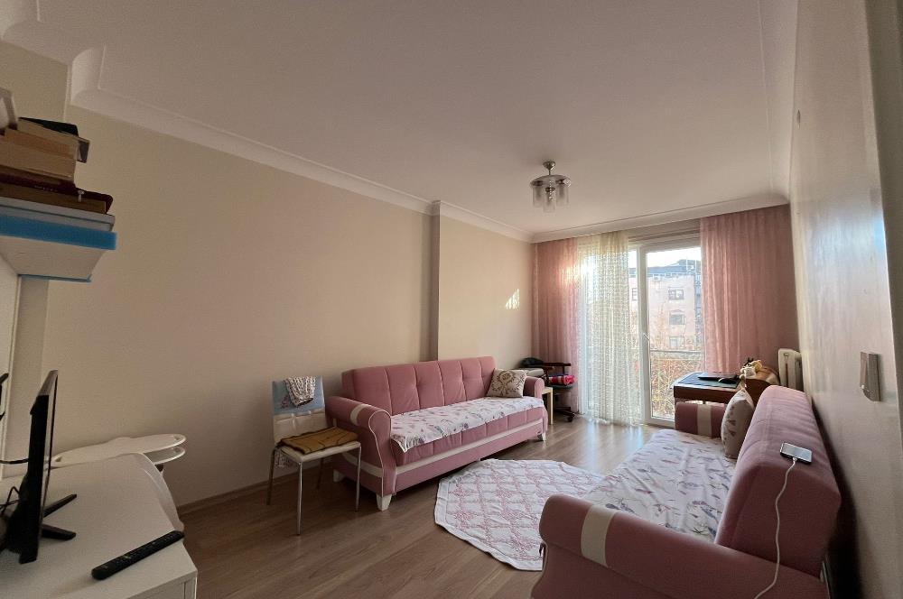 MALTEPE MERKEZDE ARA KAT SATILIK 3+1