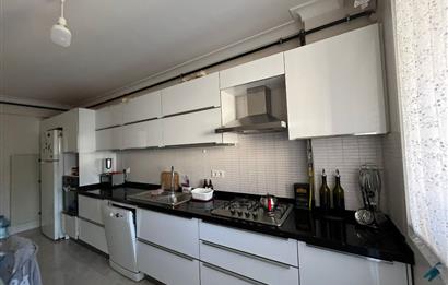MALTEPE MERKEZDE ARA KAT SATILIK 3+1
