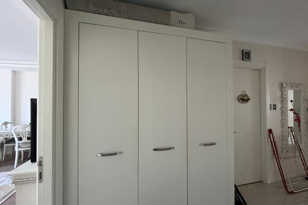 MALTEPE MERKEZDE ARA KAT SATILIK 3+1