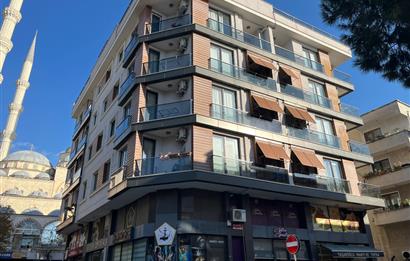 MALTEPE MERKEZDE ARA KAT SATILIK 3+1