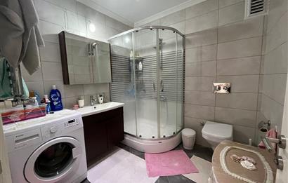 MALTEPE MERKEZDE ARA KAT SATILIK 3+1