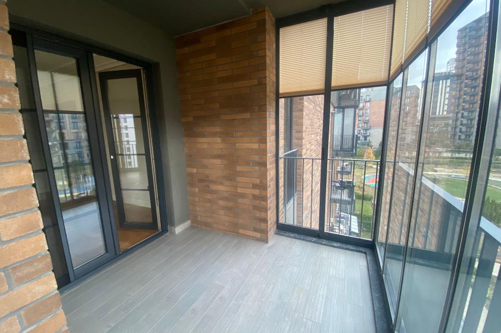 SİNPAŞ FİNANS ŞEHİR PALAS ETABI' NDA 4+1 KİRALIK DAİRE