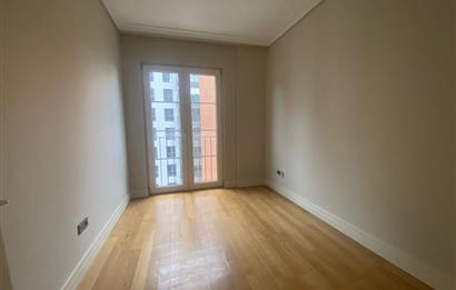 SİNPAŞ FİNANS ŞEHİR PALAS ETABI' NDA 4+1 KİRALIK DAİRE