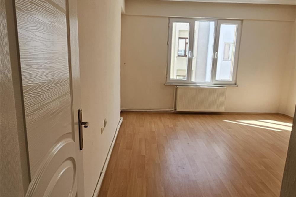 CENTURY21 'DEN BAHÇELİEVLER MAH MUHTEŞEM KONUM FIRSAT DAİRE