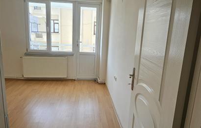 CENTURY21 'DEN BAHÇELİEVLER MAH MUHTEŞEM KONUM FIRSAT DAİRE