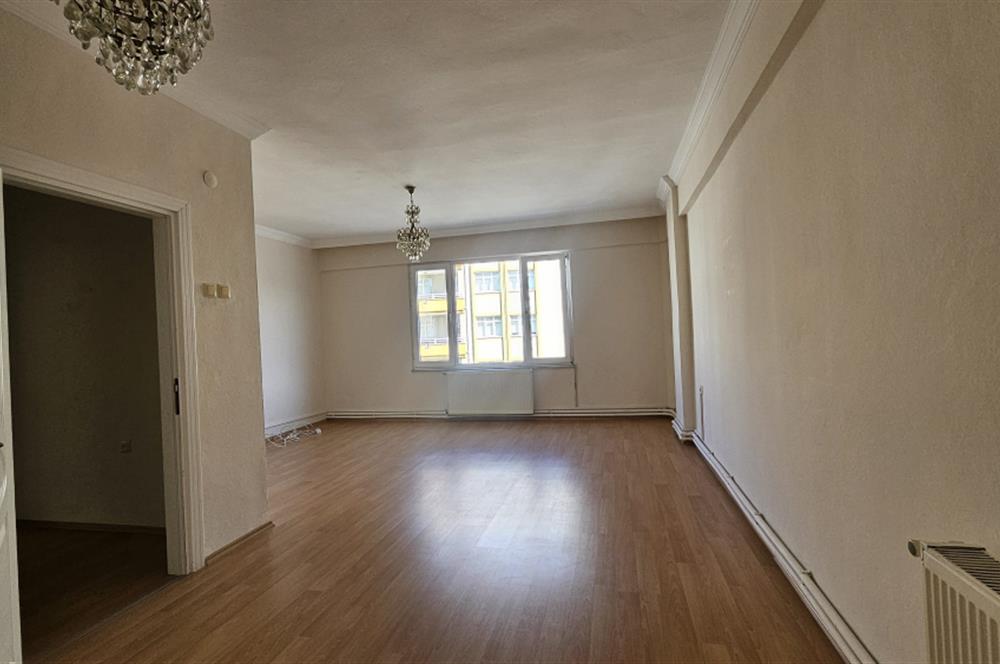 CENTURY21 'DEN BAHÇELİEVLER MAH MUHTEŞEM KONUM FIRSAT DAİRE