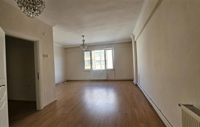 CENTURY21 'DEN BAHÇELİEVLER MAH MUHTEŞEM KONUM FIRSAT DAİRE