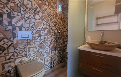 Yalıkavak Geriş'de Deniz Manzaralı Havuzlu 2+1 Yıllık Kiralık Daire