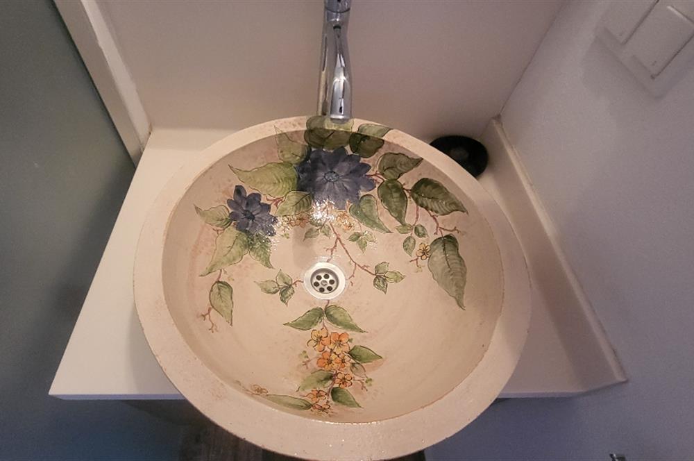 Yalıkavak Geriş'de Deniz Manzaralı Havuzlu 2+1 Yıllık Kiralık Daire