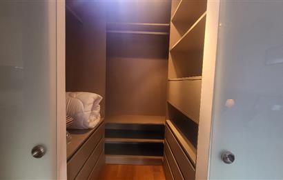 Yalıkavak Geriş'de Deniz Manzaralı Havuzlu 2+1 Yıllık Kiralık Daire