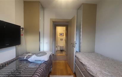 Yalıkavak Geriş'de Deniz Manzaralı Havuzlu 2+1 Yıllık Kiralık Daire