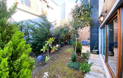 Uskumruköy'de Şerefiyesi Yüksek, Bahçeli Müstakil Villa