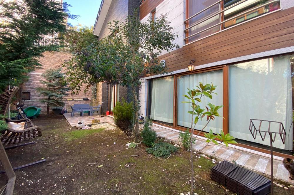 Uskumruköy'de Şerefiyesi Yüksek, Bahçeli Müstakil Villa