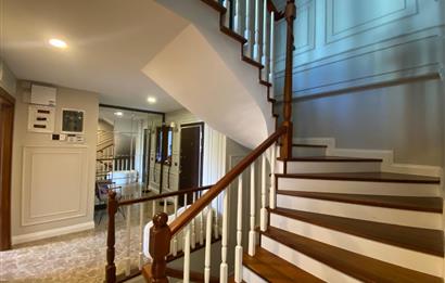 Uskumruköy'de Şerefiyesi Yüksek, Bahçeli Müstakil Villa