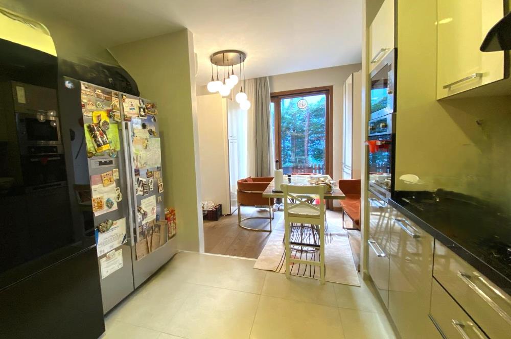 Uskumruköy'de Şerefiyesi Yüksek, Bahçeli Müstakil Villa